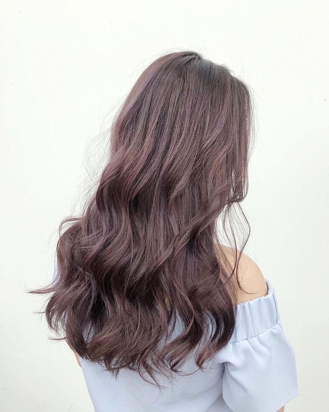 ideia de cor de cabelo lavanda de sonho para morenas