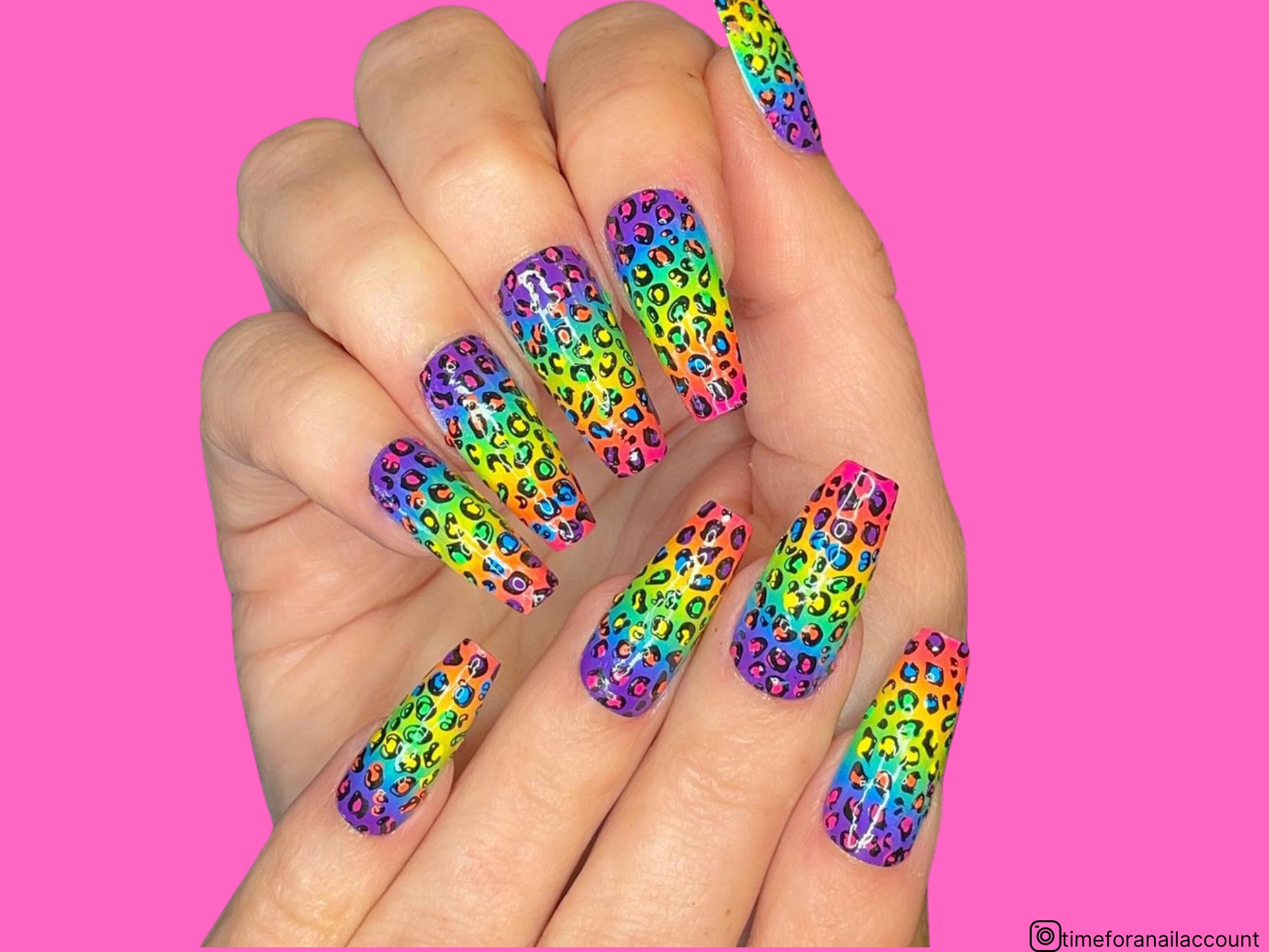 uñas multicolores