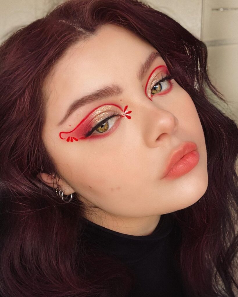 Petal Red Eyeliner Look