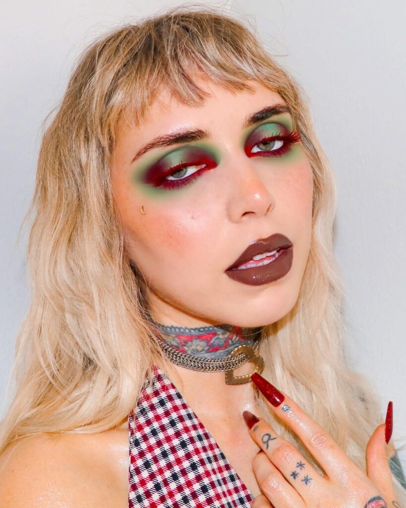 red vs green makeup look for green eyes