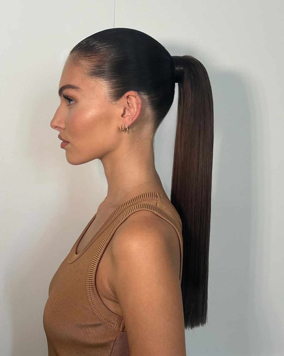 sleek ponytail cute sporty hairstyle