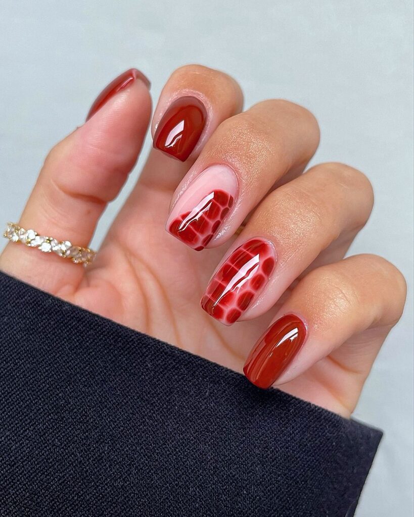 Unhas de outono vermelho tartaruga