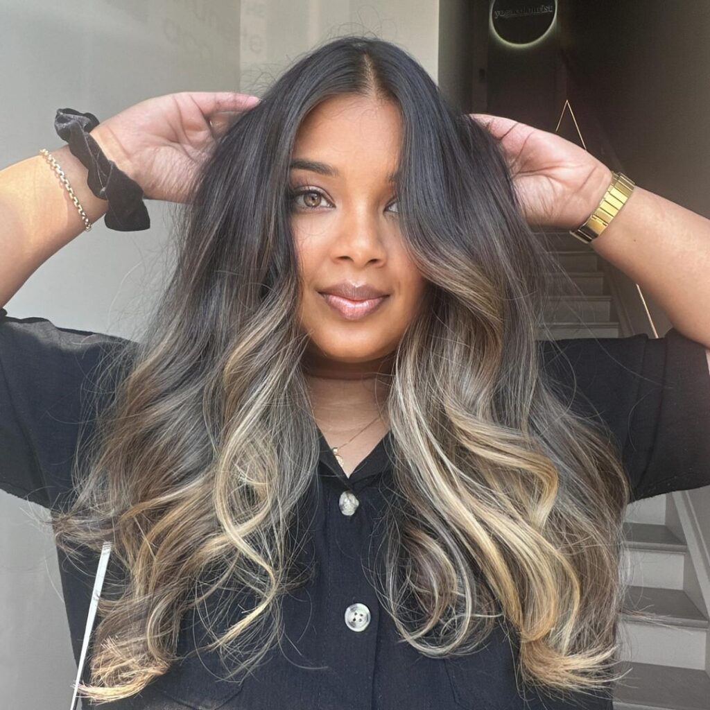 cabelo louro suave com balayage