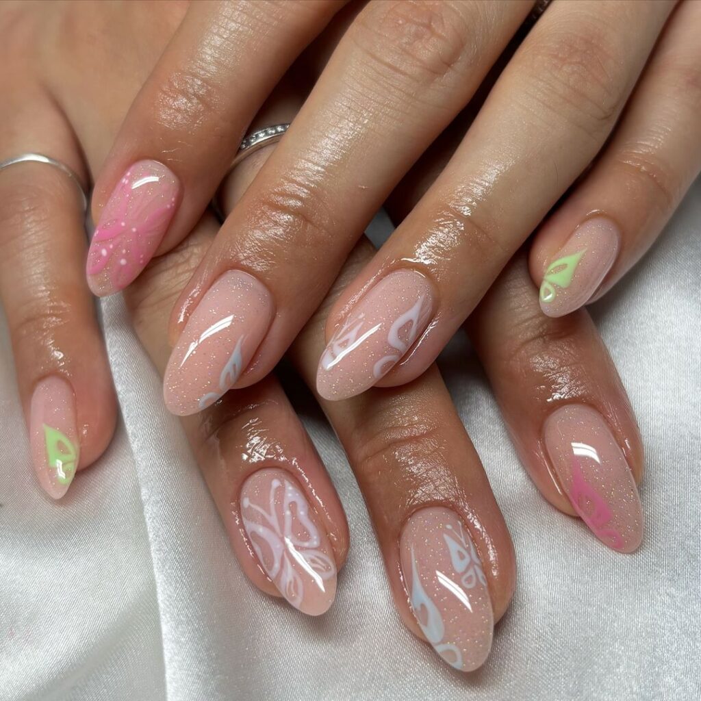 unhas subtis e brilhantes do verão ao outono