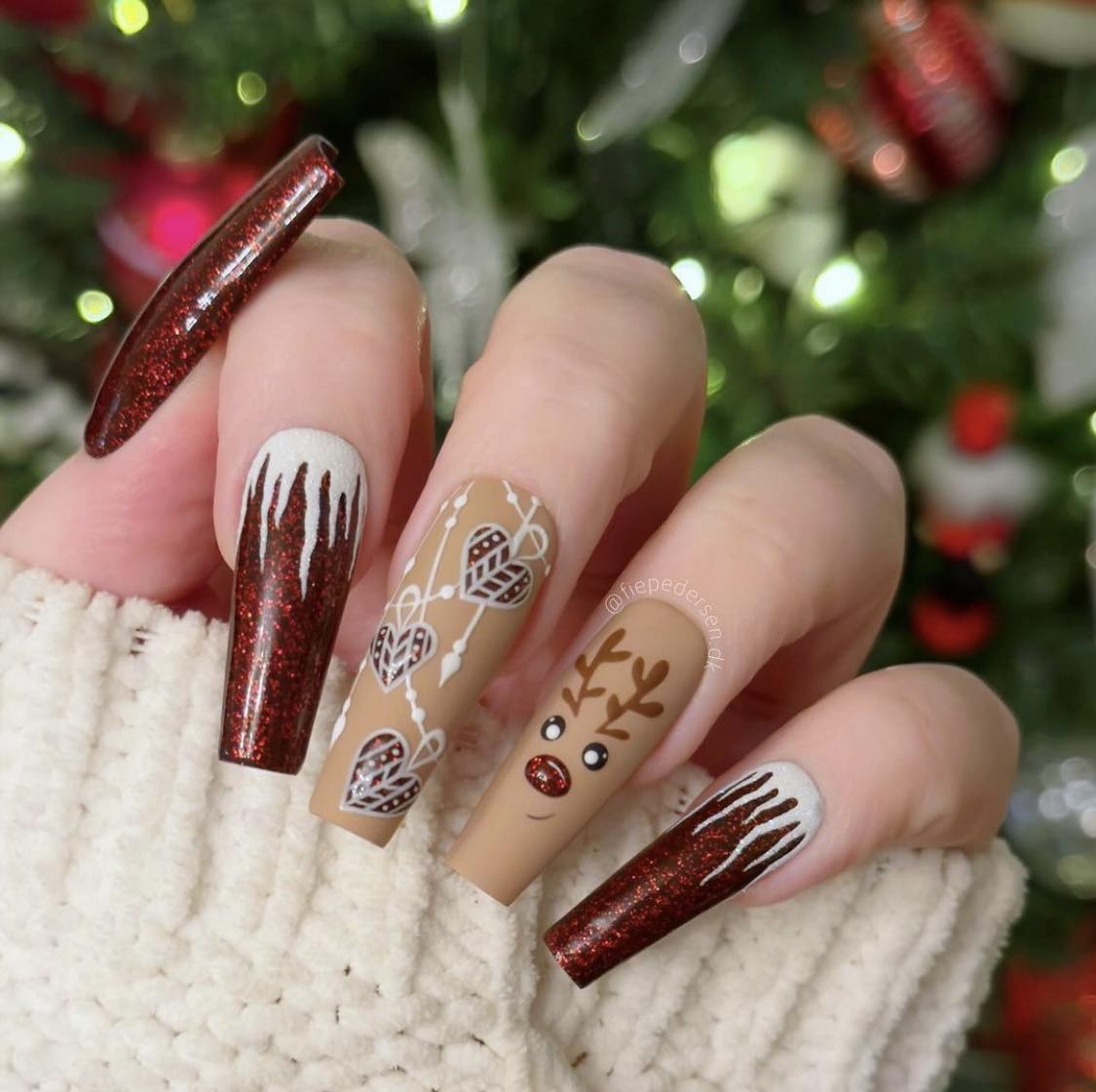 Ongles d'hiver Ballerine rouge et marron