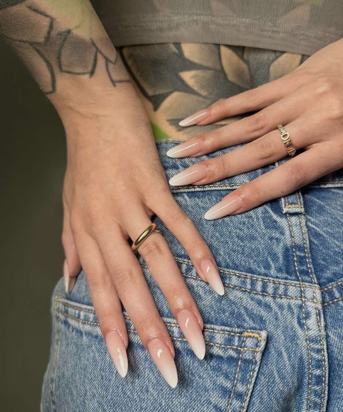 Unhas de outono Ombre Nude