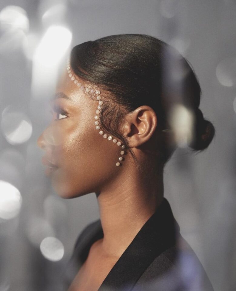 shine-bright-like-a-diamond-with-these-beautiful-hairstyles-for-new