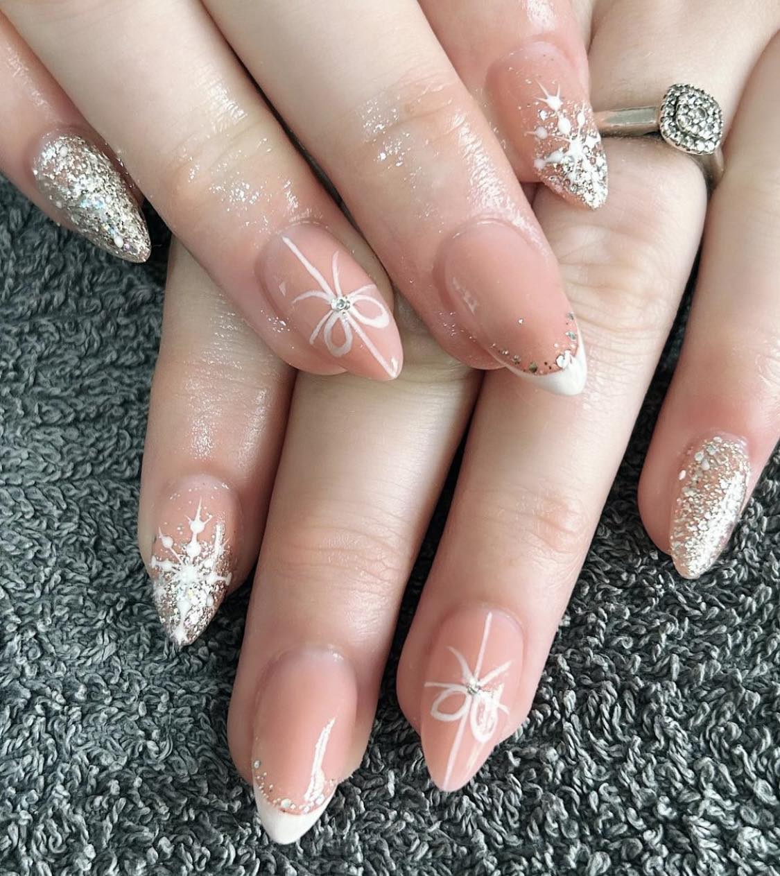 Unhas de Natal Branco Amêndoa