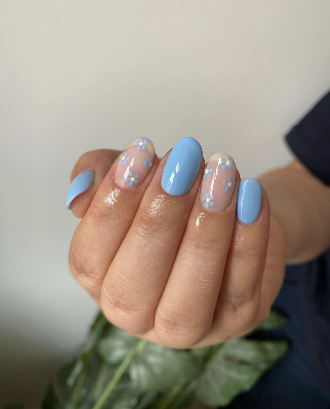 Uñas Florales Azul Claro