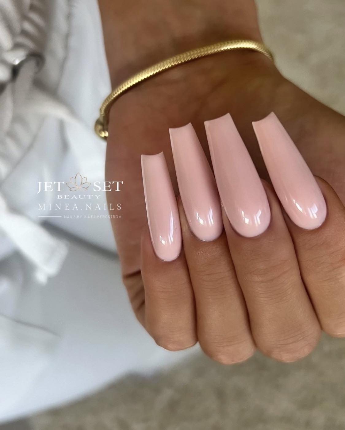 Simple Long Pink Gel Nails Design