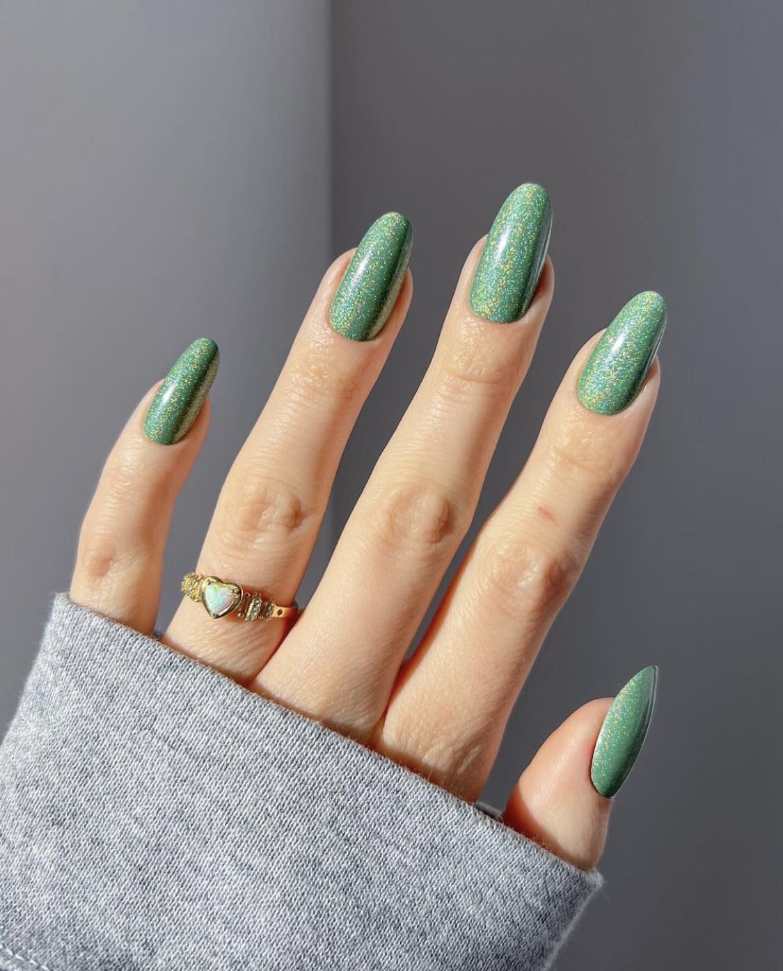 Simple Green Shiny Gel Nails Design