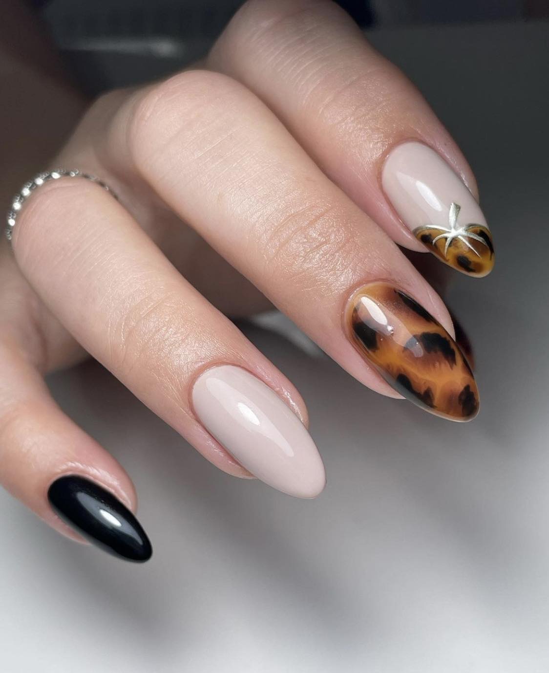 Pumpkin Tortoise Nails