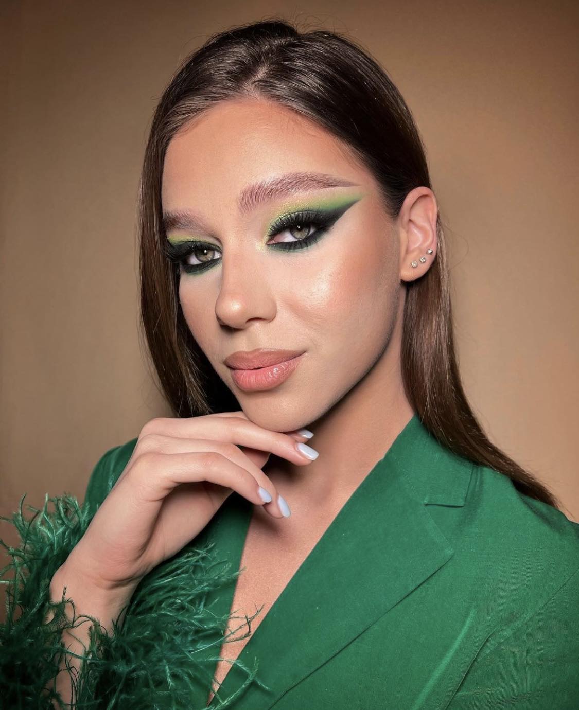 Emerald Green Eyeliner Makeup Look