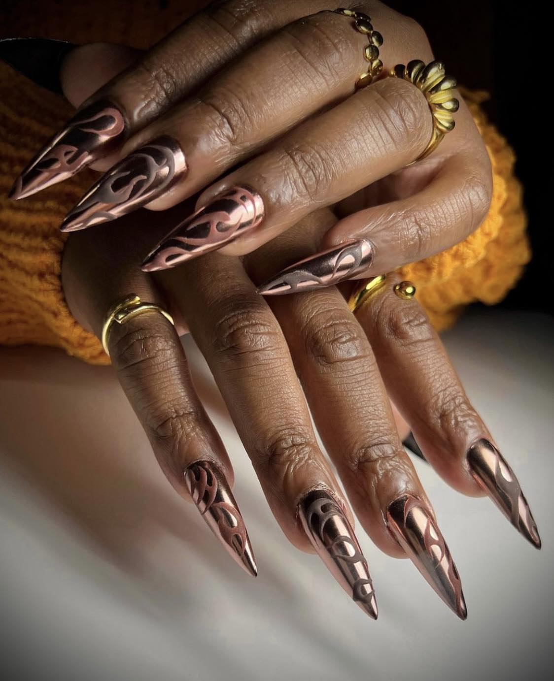 Unghie Stiletto Brown Chrome