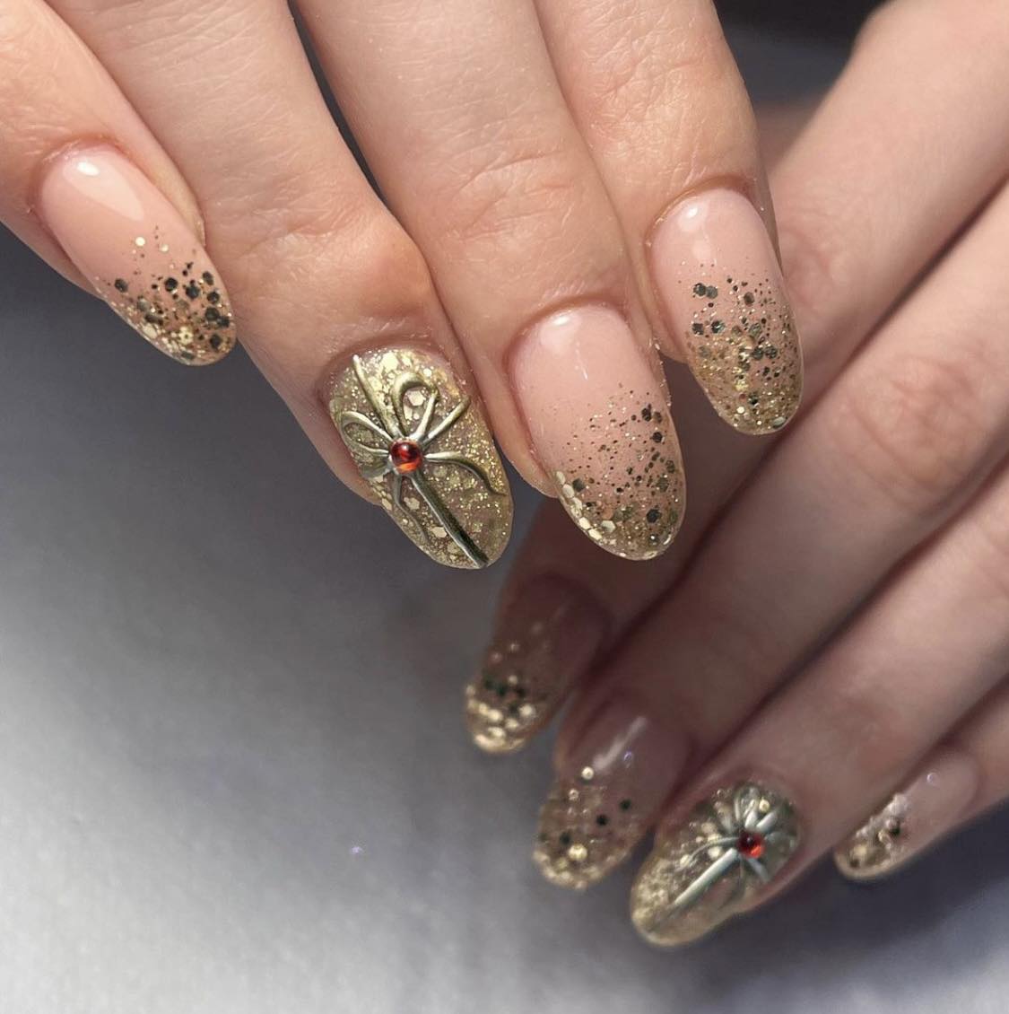 Gold Nails With Bow