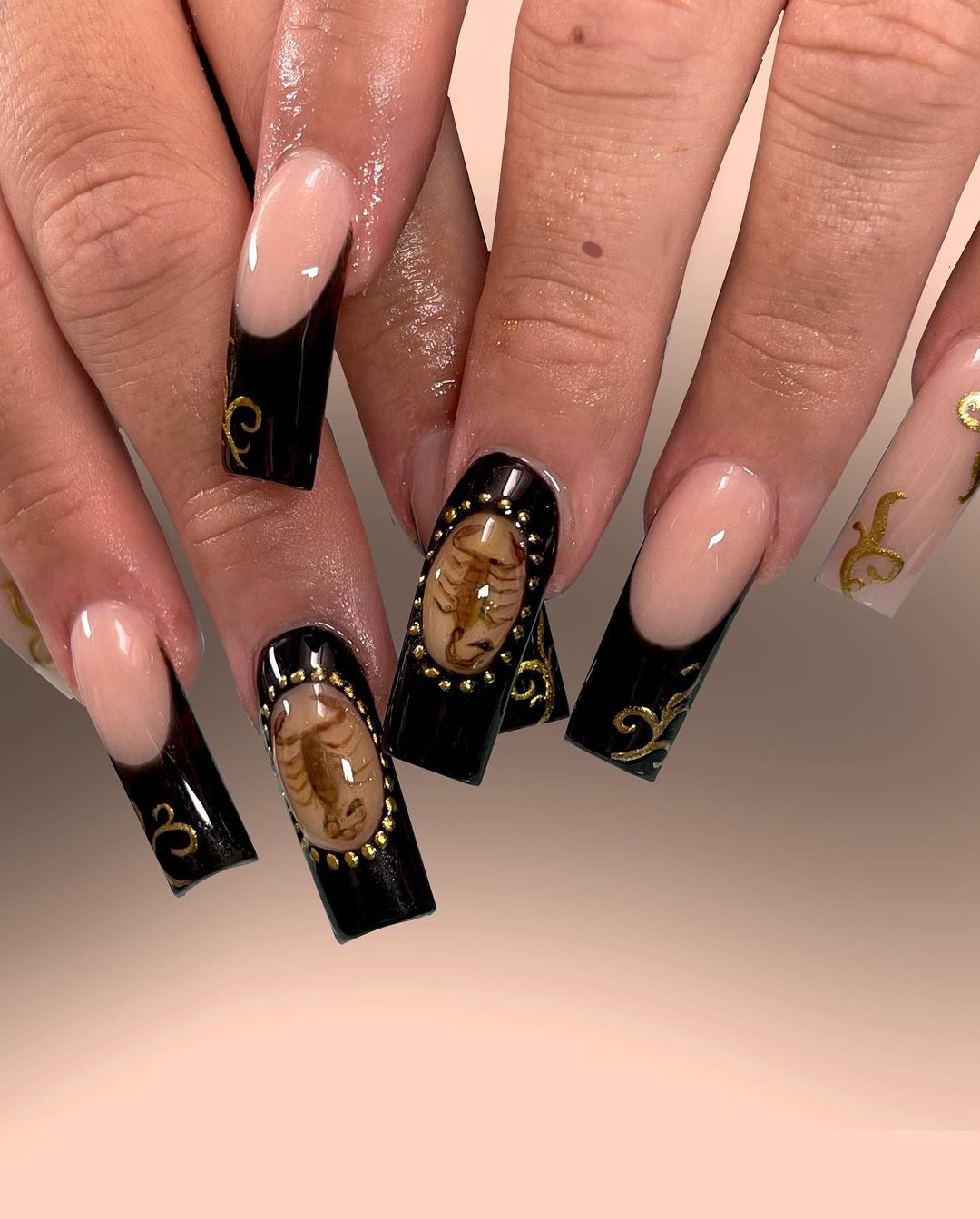 arachnid scorpio nails