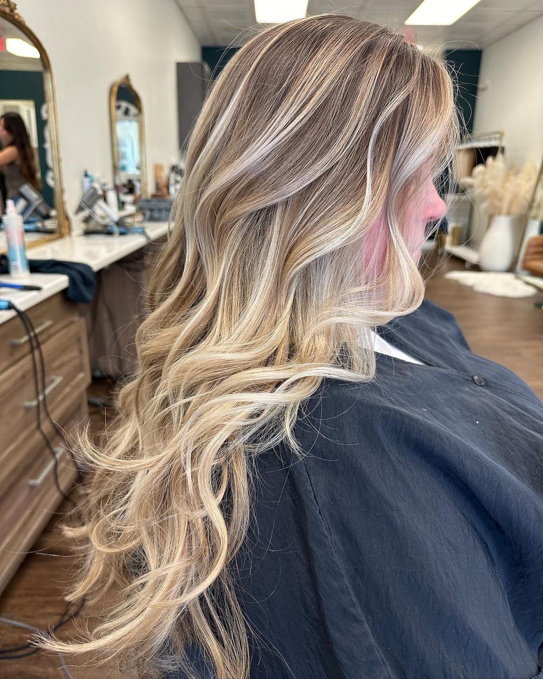 colore biondo balayage per capelli autunnali