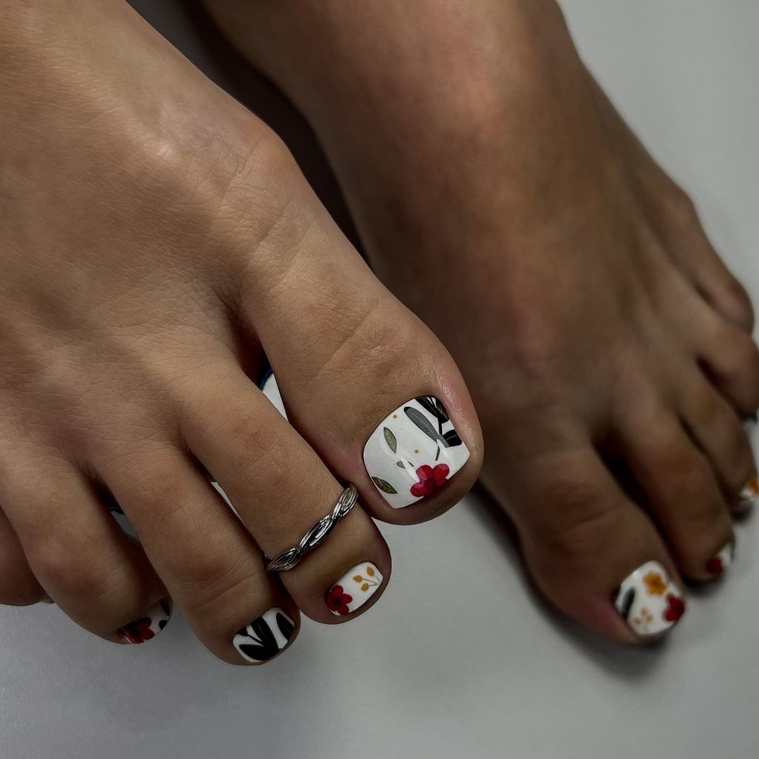 fleurissent dans les tonails d'automne