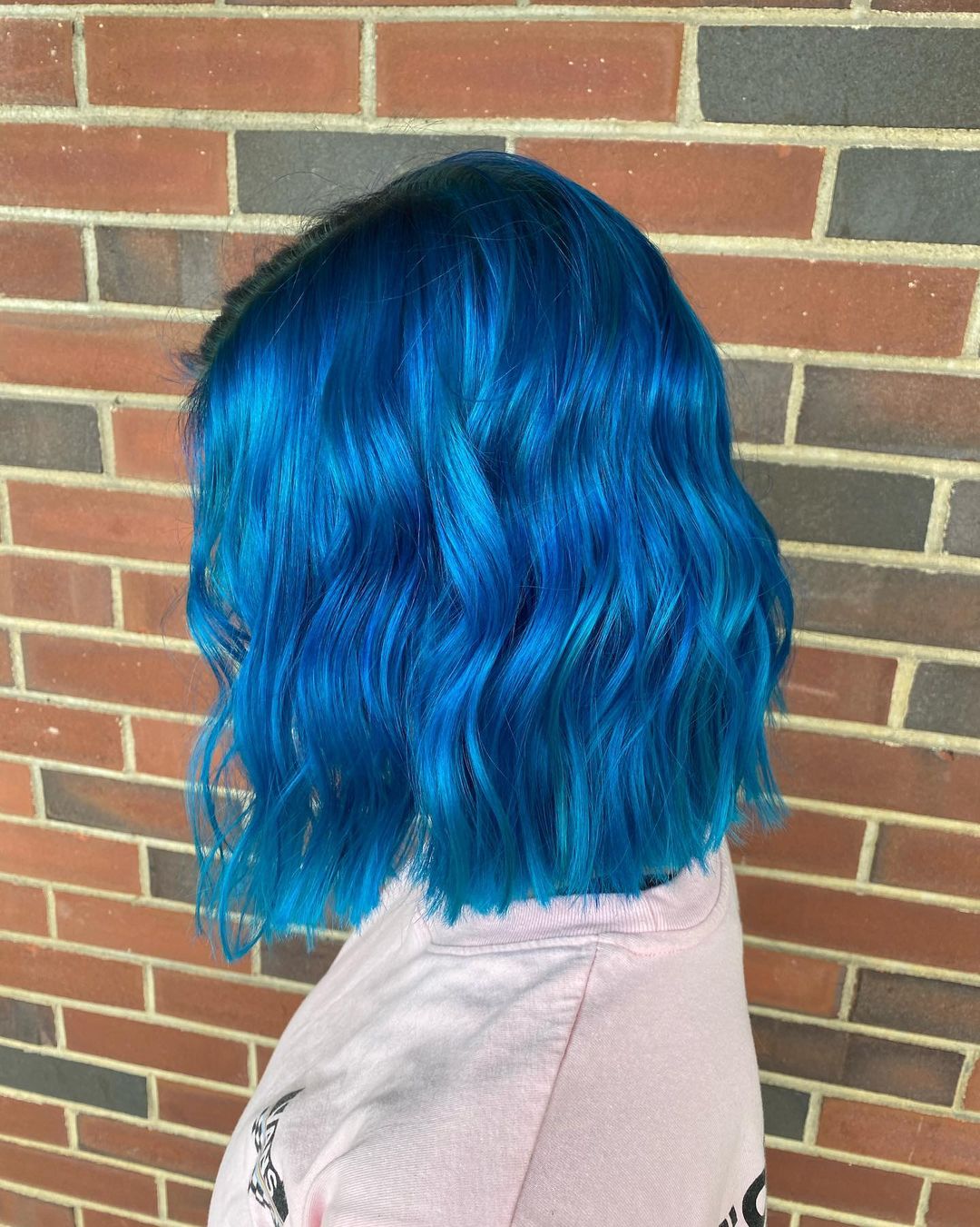 colore dei capelli autunnale blu cobalto