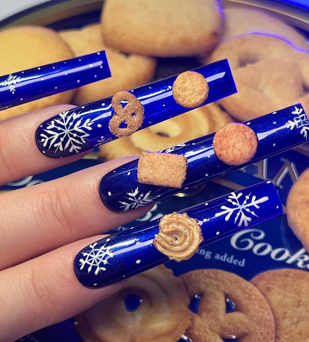 chiodi di caramelle a forma di barattolo di biscotti