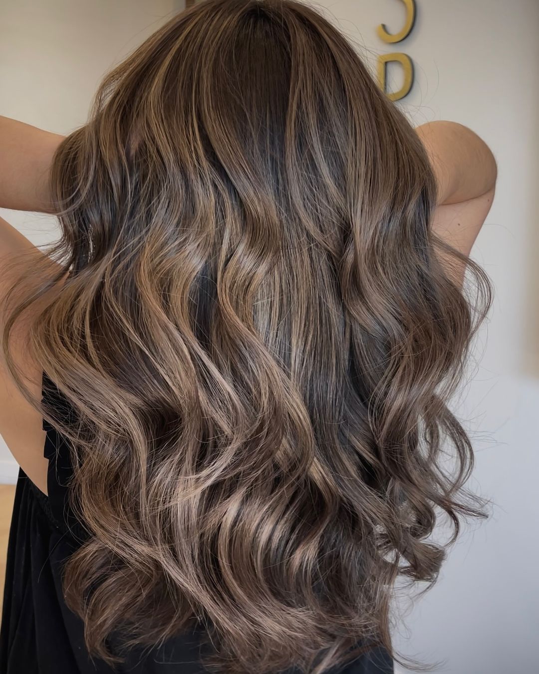 balayage biondo scuro autunnale