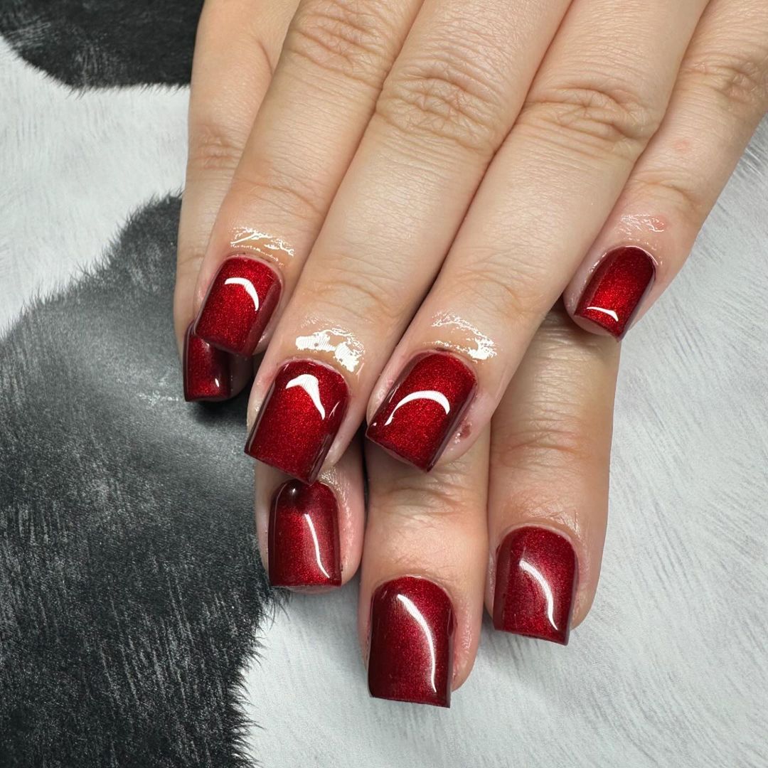 deep wine short acrylic nails