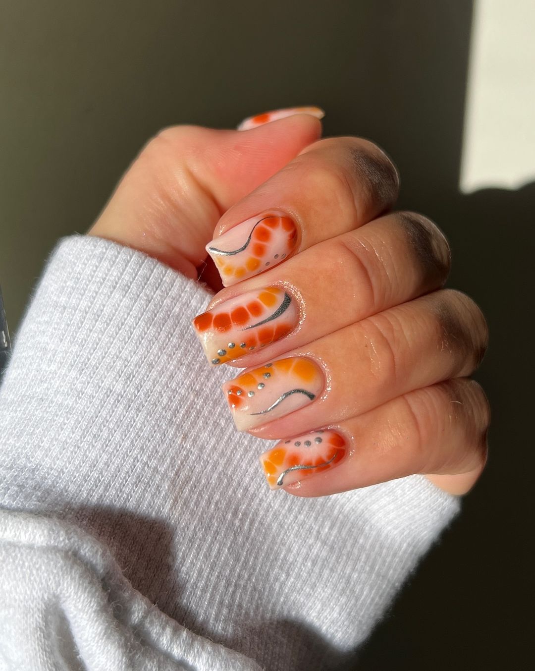 fall swirls on short square nails