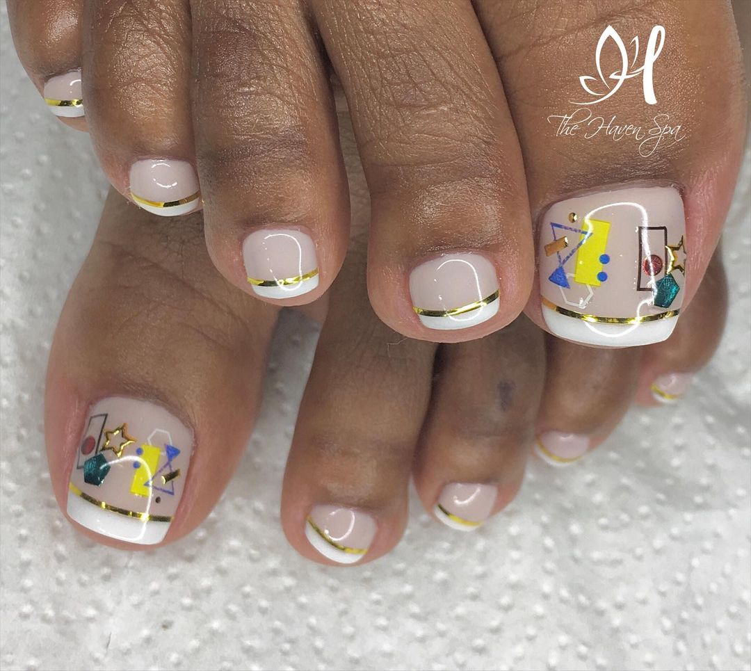 geometric gel toenail design