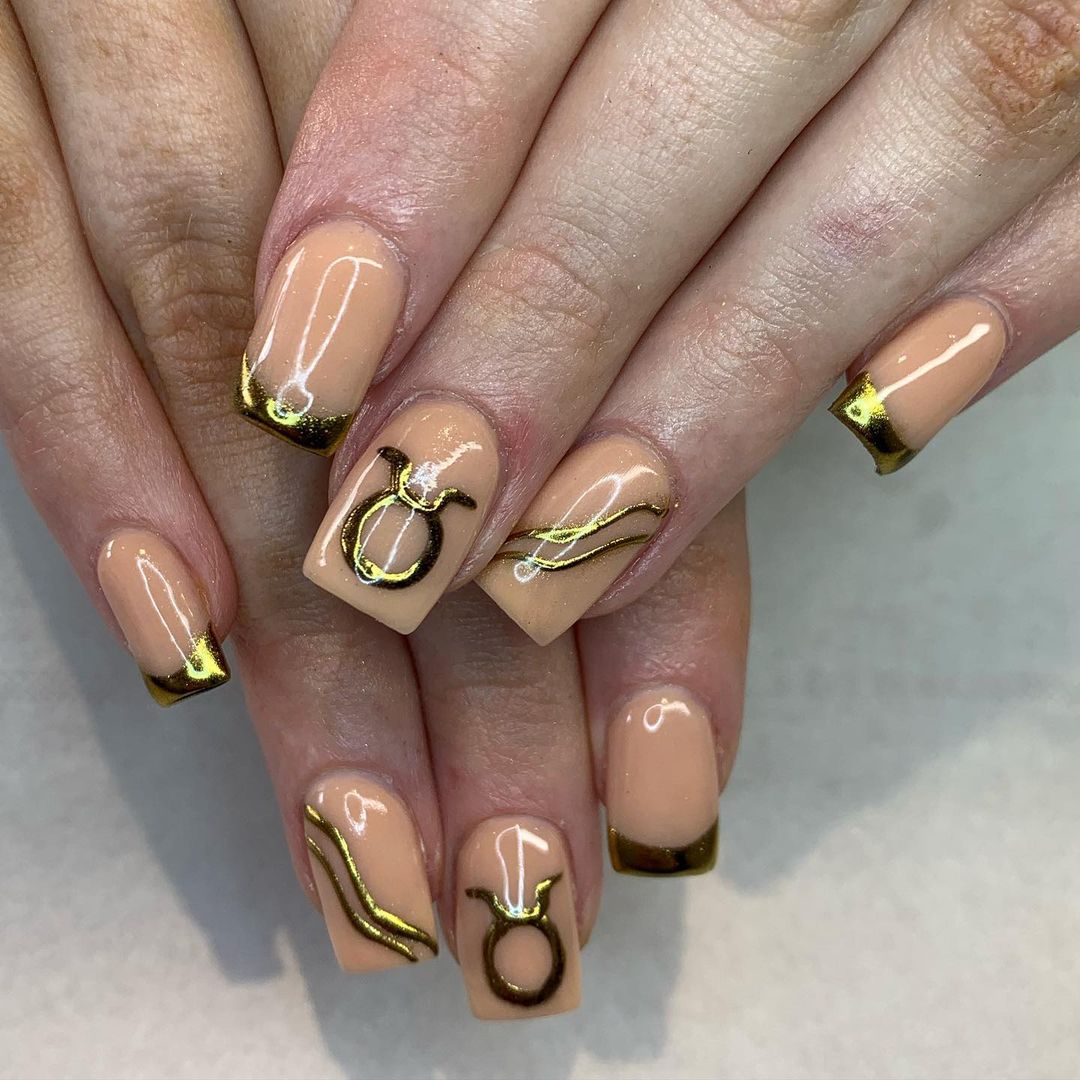 moments d'or ongles taureau