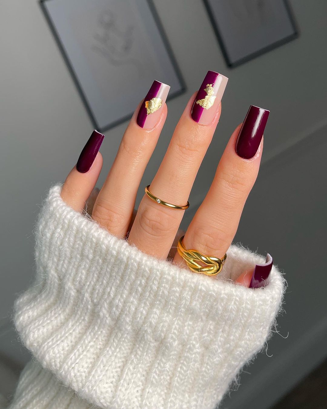 golden piece burgundy nails