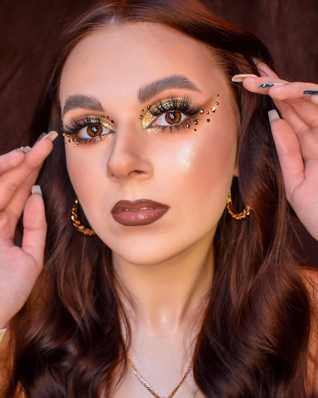 golden rhinestones makeup look