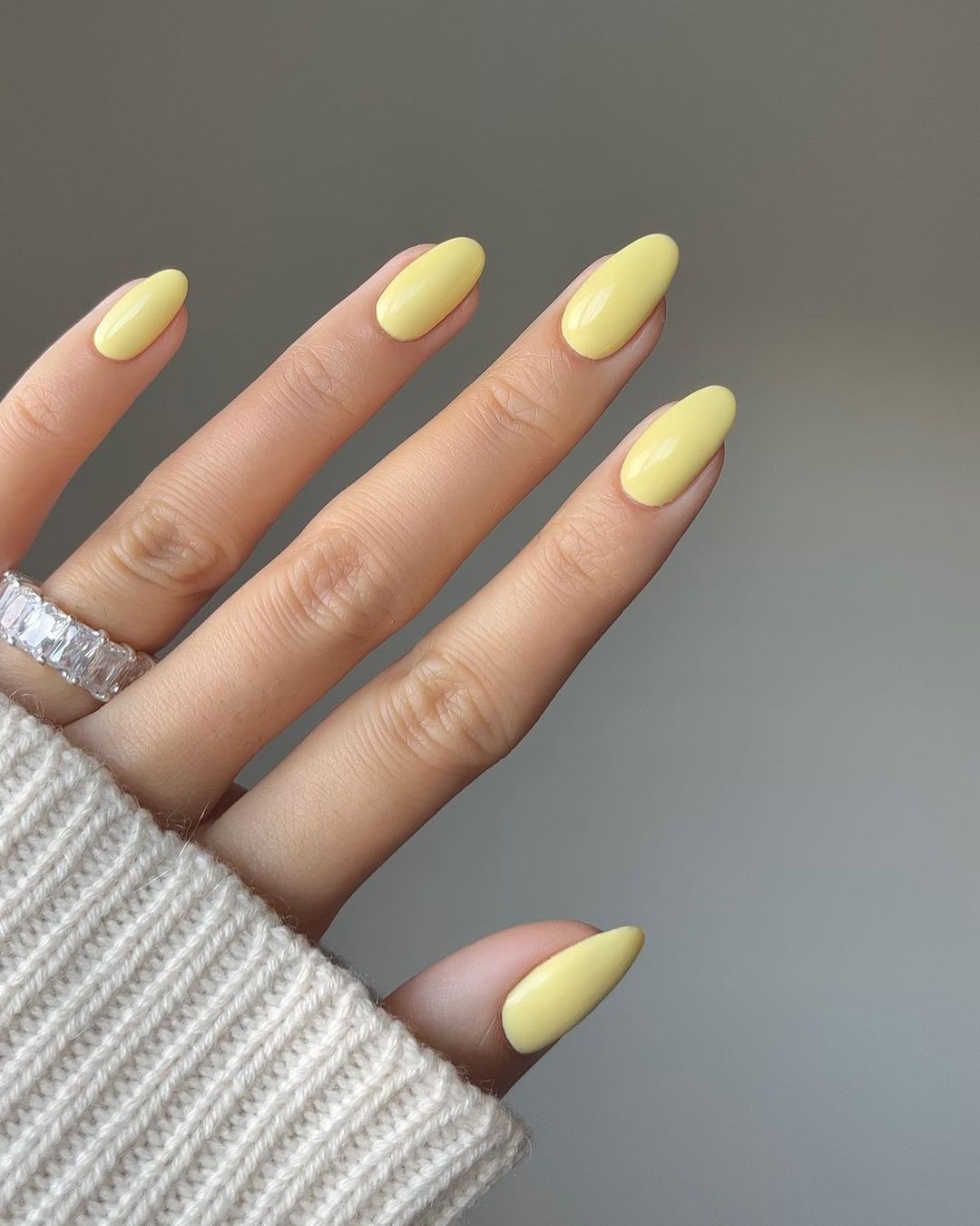 ongles en gel à la mode gâteau au citron