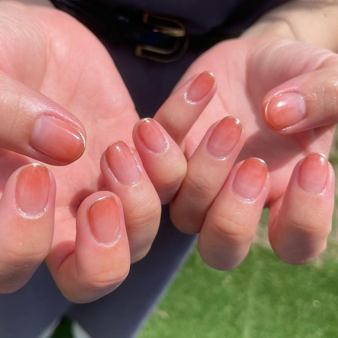 ongles ombrés terracotta clair