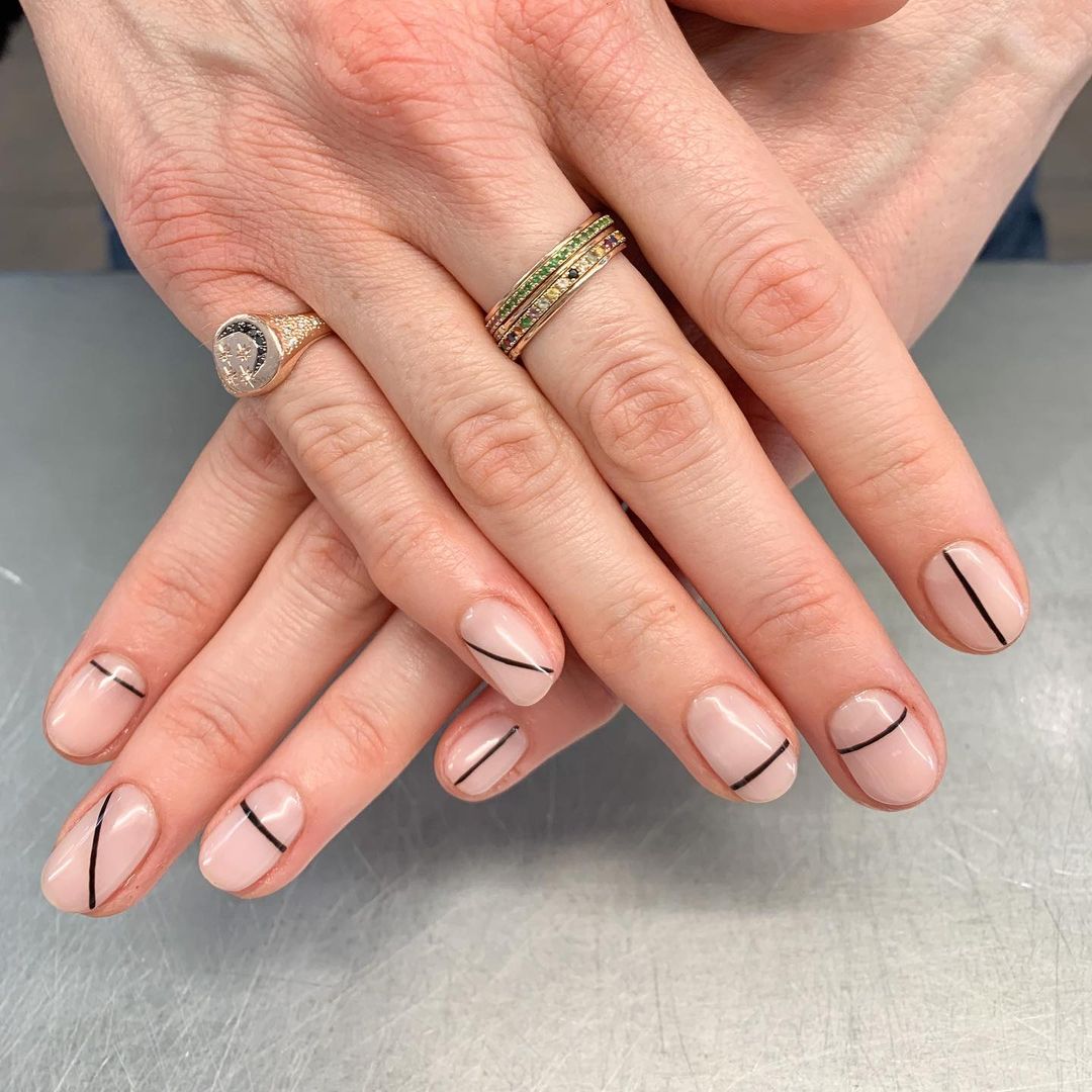 line or two minimalist nails