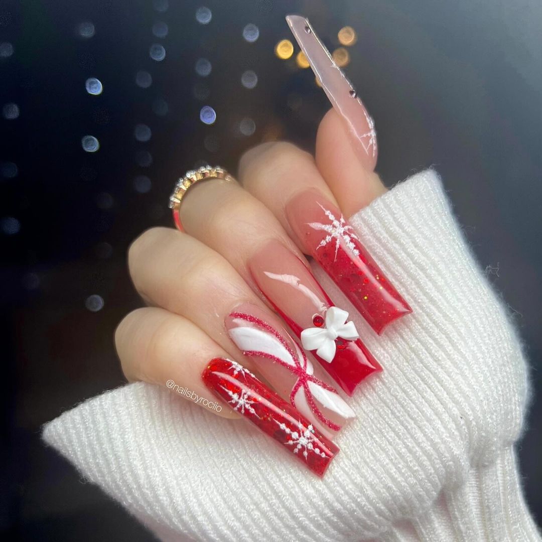 long christmas-inspired nail design