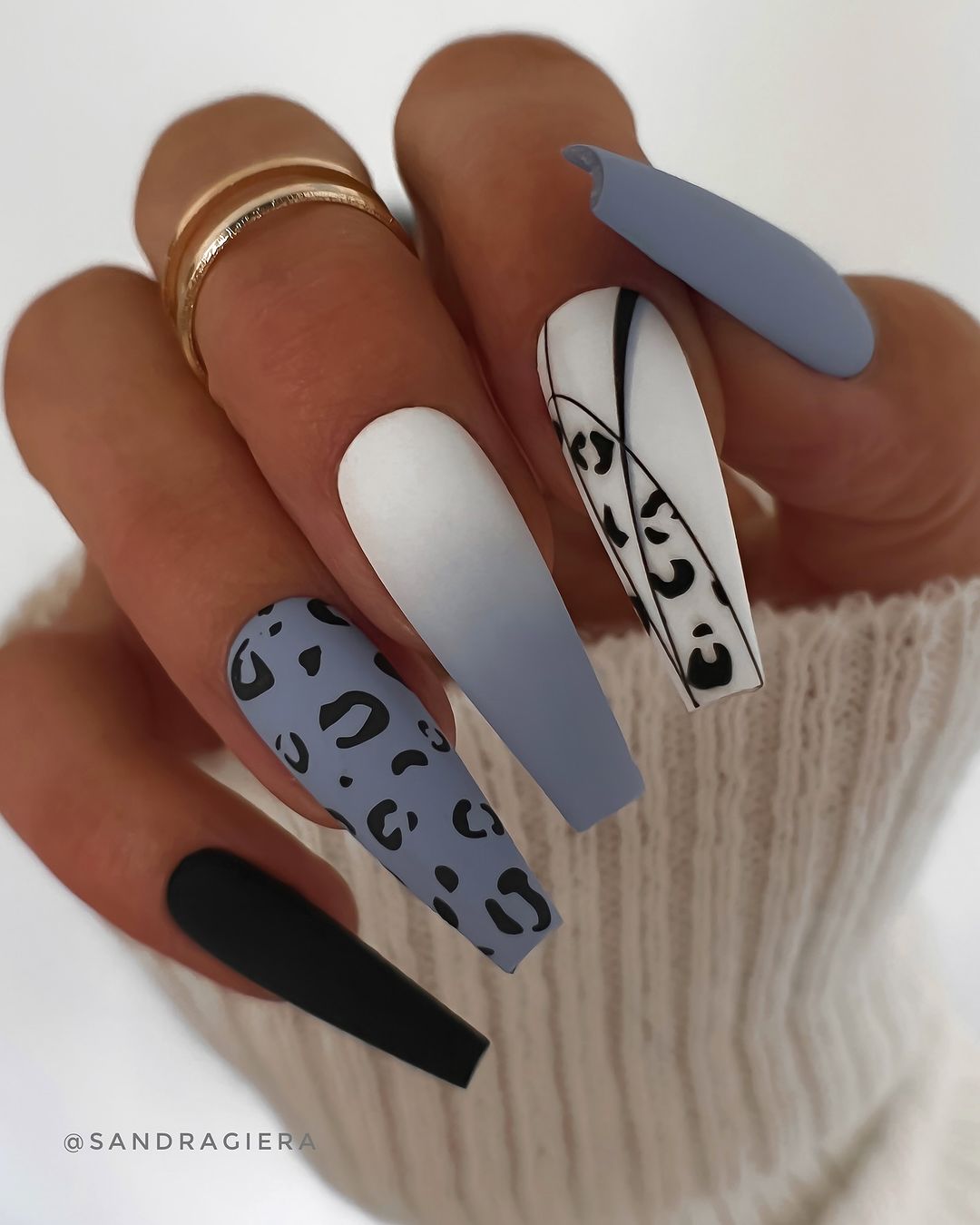 long nails with animal print