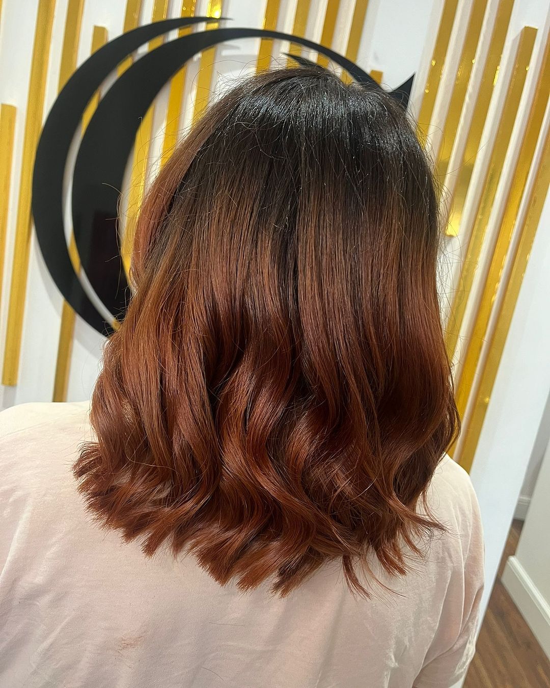 medium-sized copper hair