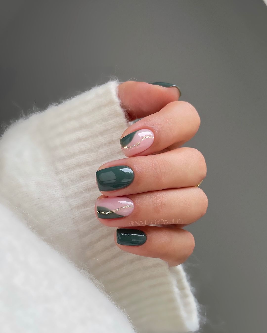 ongles d'automne neutres vert menthe