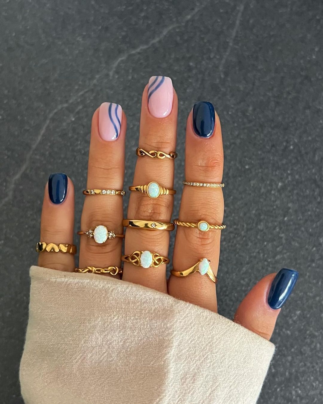 navy blue short square nails