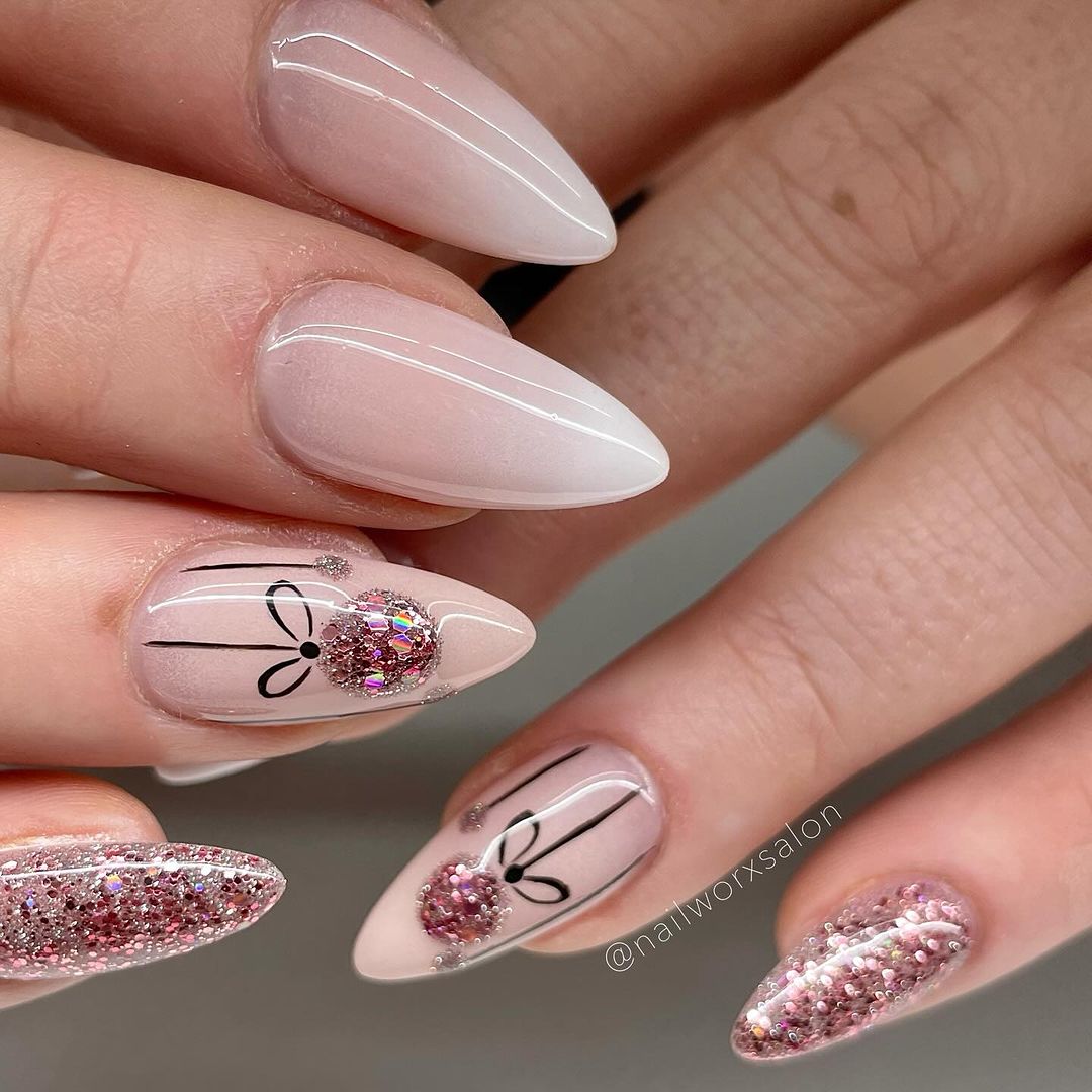 ongles ombrés avec paillettes roses