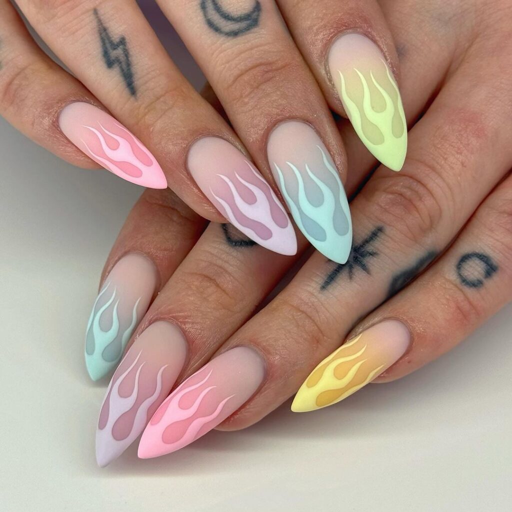 Unhas de estilete arco-íris em tons pastel