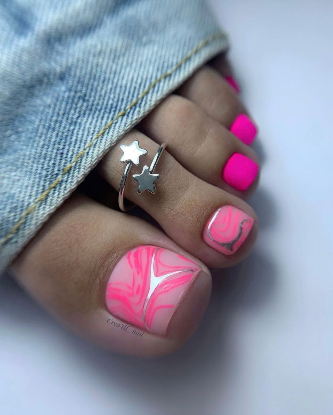 pink gel toenail design