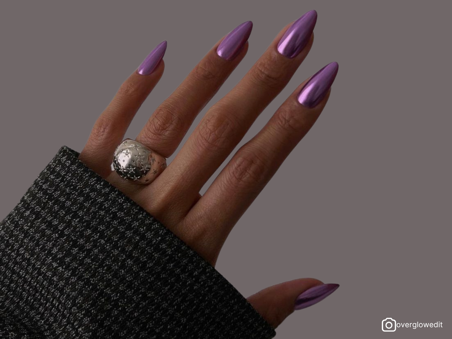 purple chrome nails