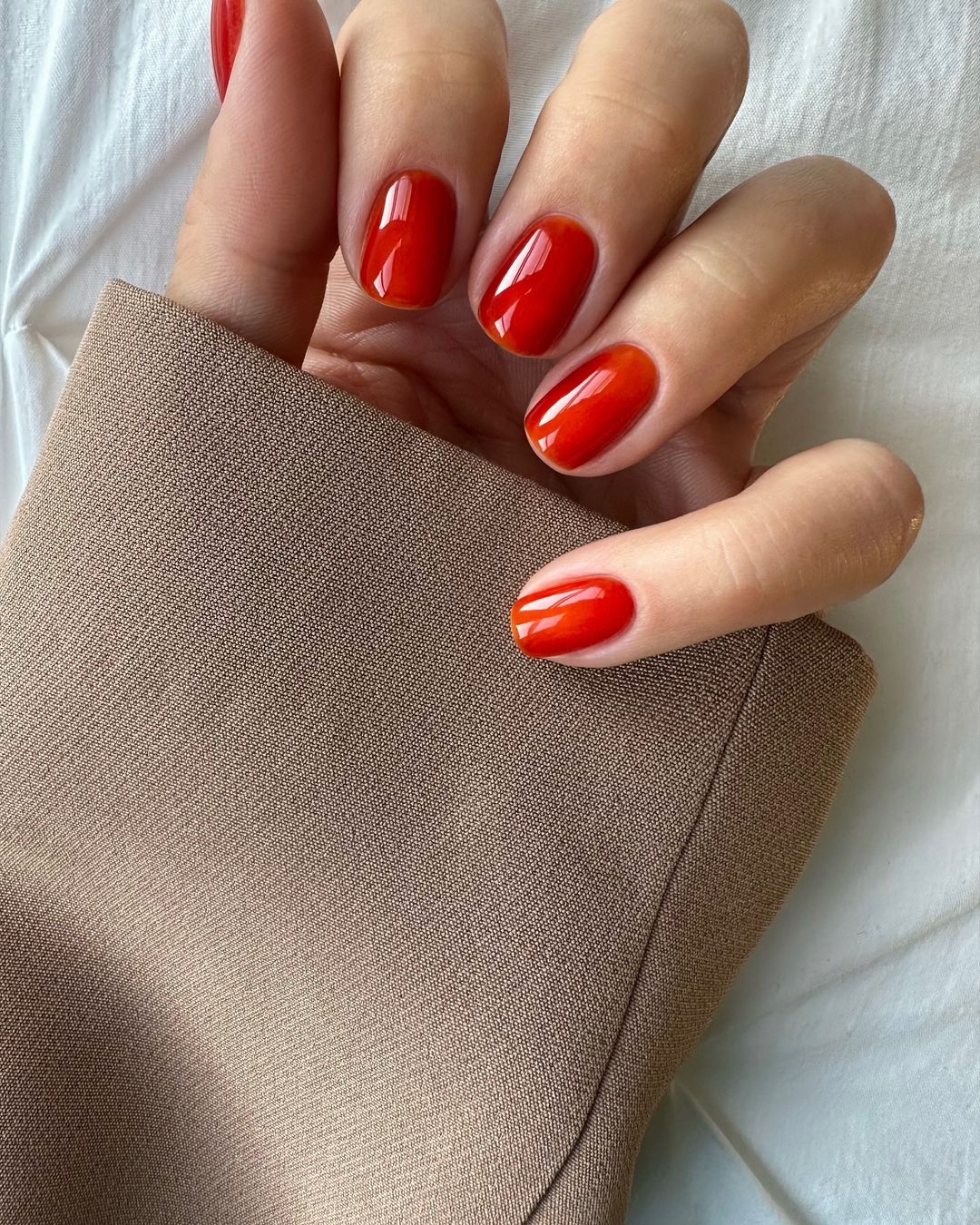 red dress trendy gel nails