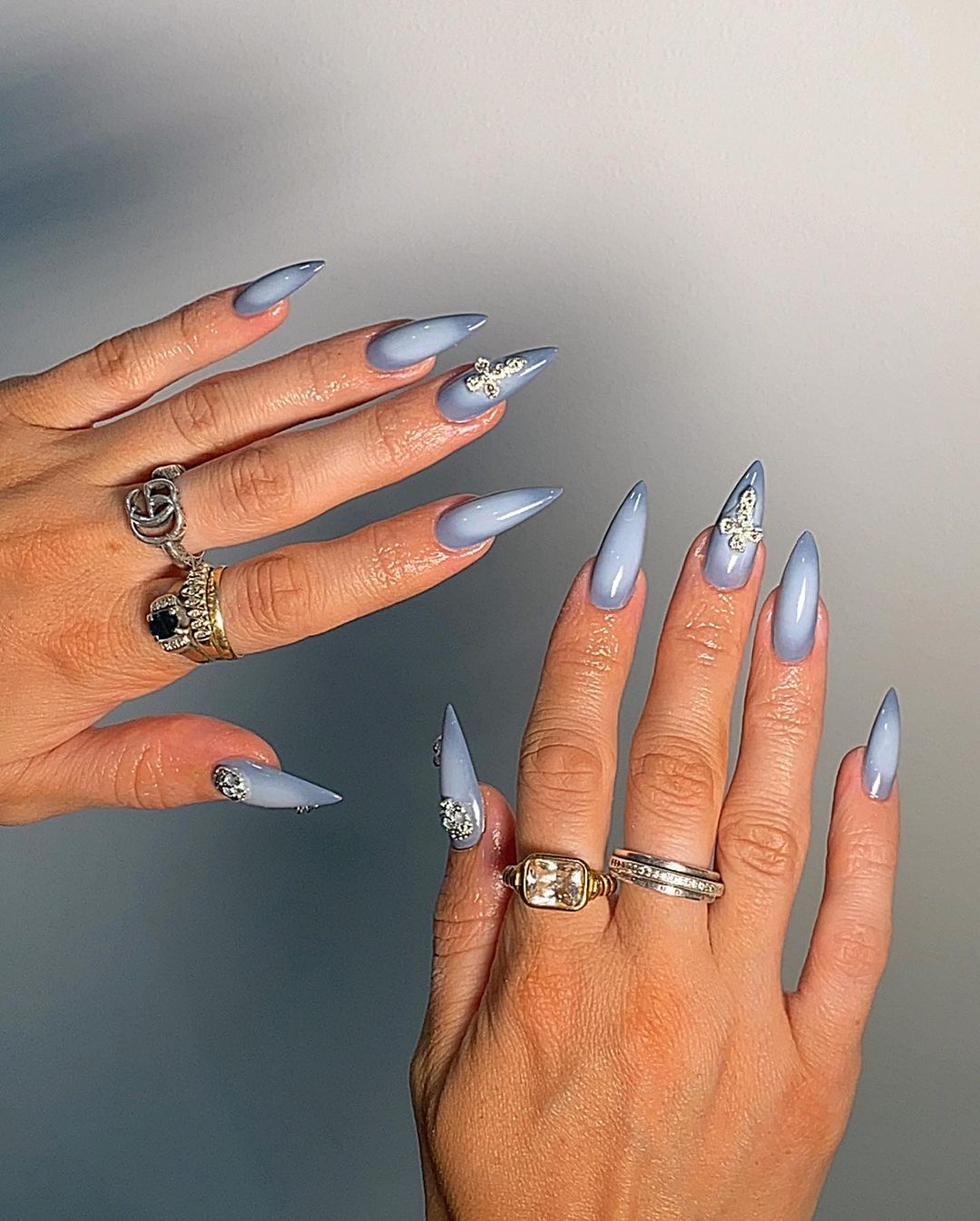 shades of grey aura nail design