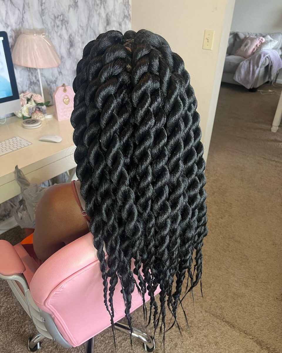Flaunt These Senegalese Twists With Styles That Completely Fit