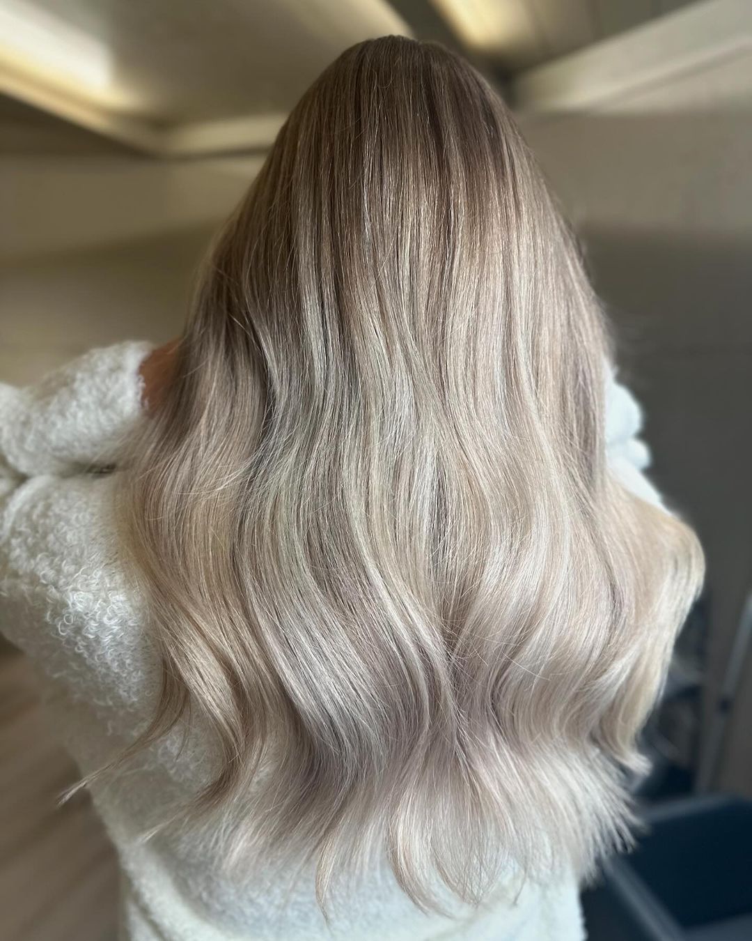 cheveux blonds beige doux