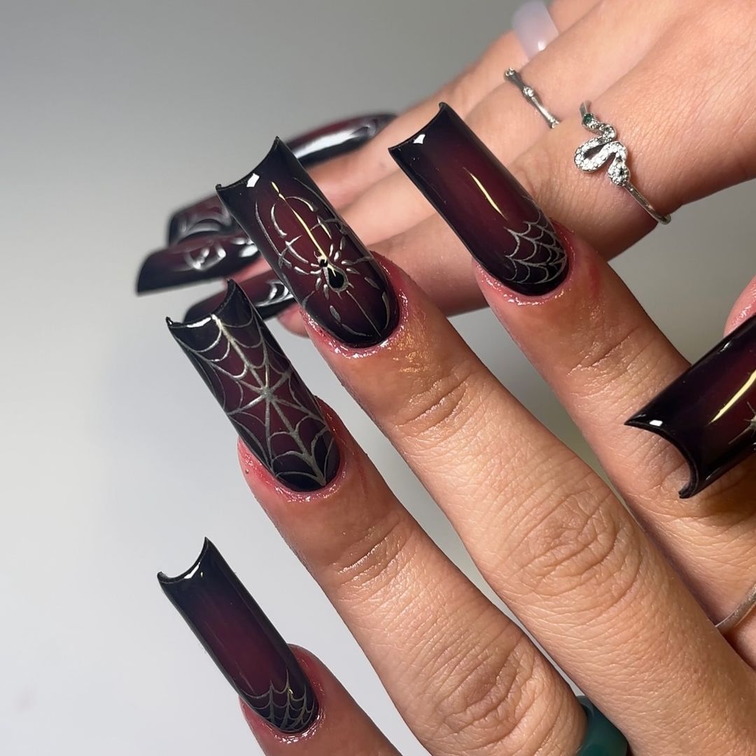 spider web aura nails