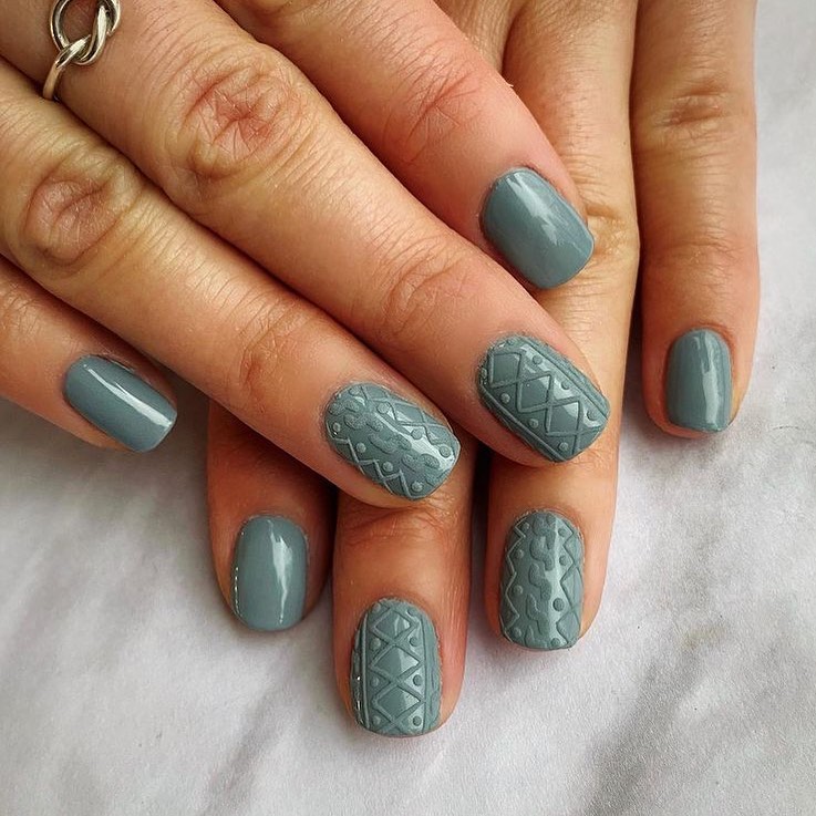 ongles de chandail d'automne turquoise