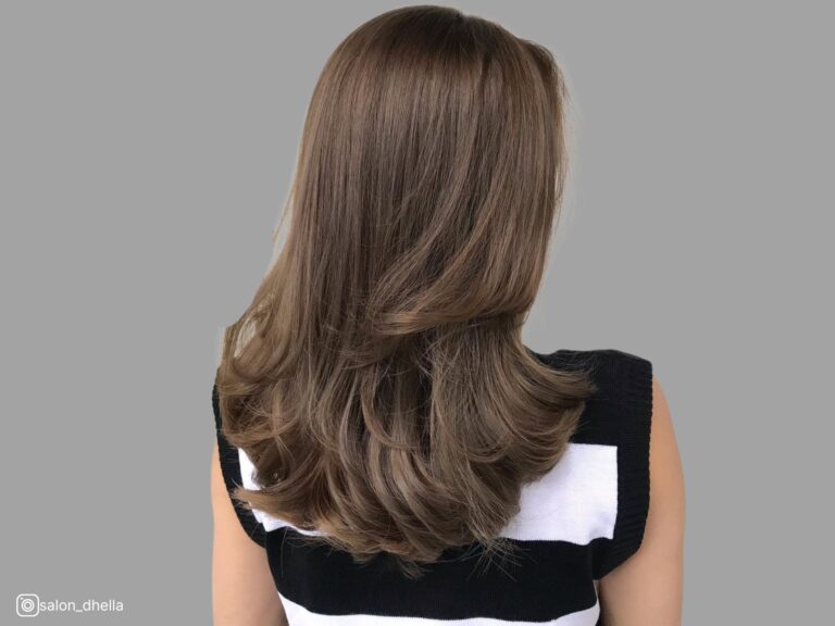 corte de cabelo de comprimento médio